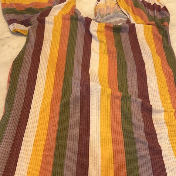 NWOT Daytrip cutout back top - Picture 4 of 4